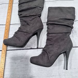 Michael Antonio 7.5 boots suede